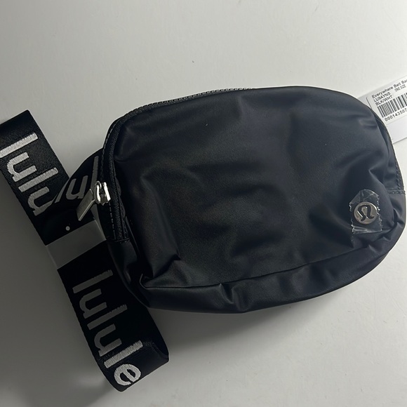 lululemon athletica Handbags - NWT Everywhere Belt Bag Wordmark Logo Black/White - Lululemon Logo Crossbody Bag